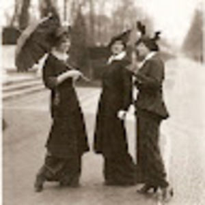 Meet your Posher, Lyra